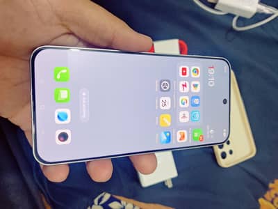 One Plus 13T - 16/512 GB - 4 months sim time