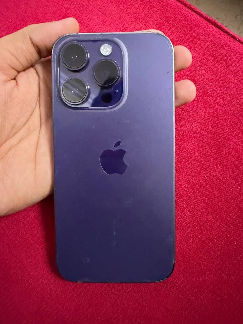 Apple iPhone 14 Pro 1