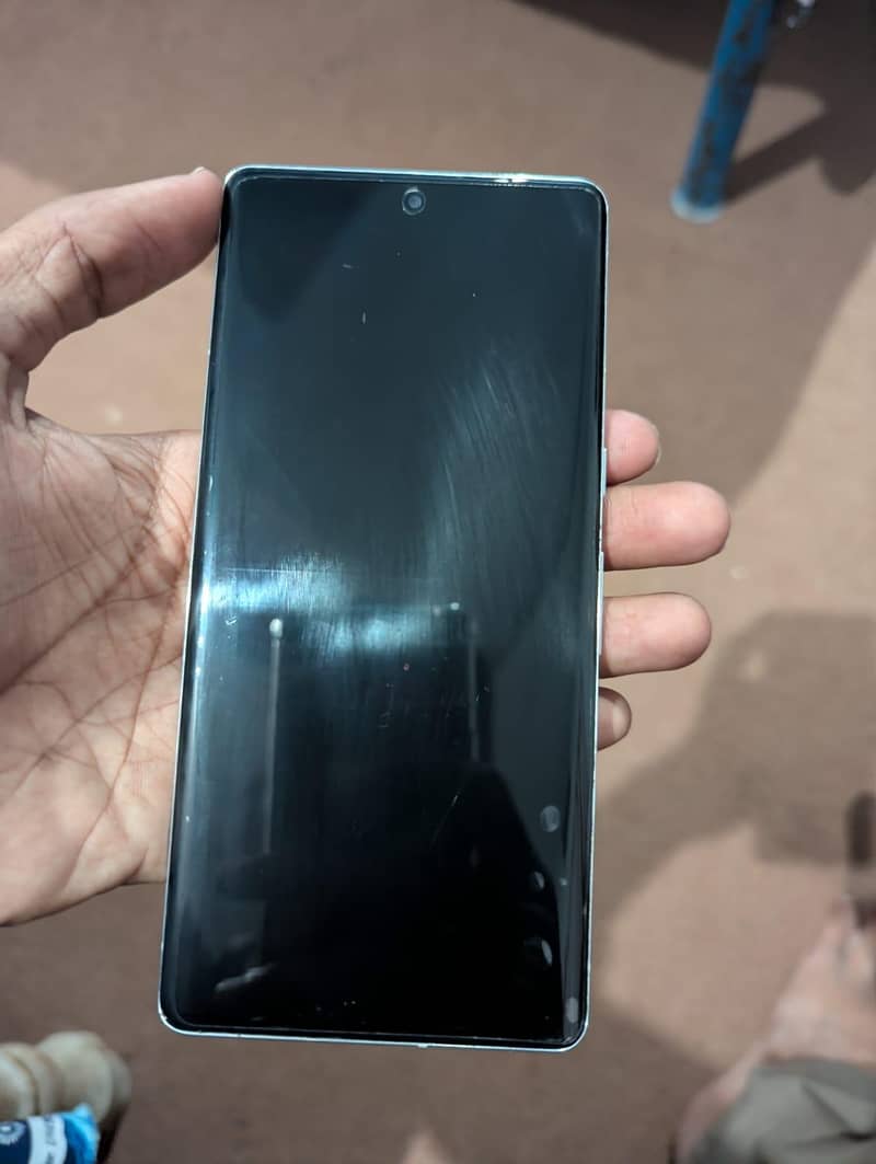 Google Pixel 7 Pro 6
