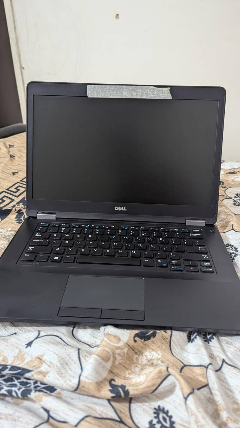 Dell Latitude E5470 0