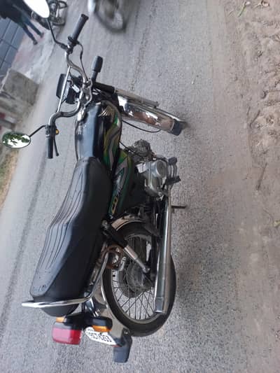 Honda CD 70 Black 2023
