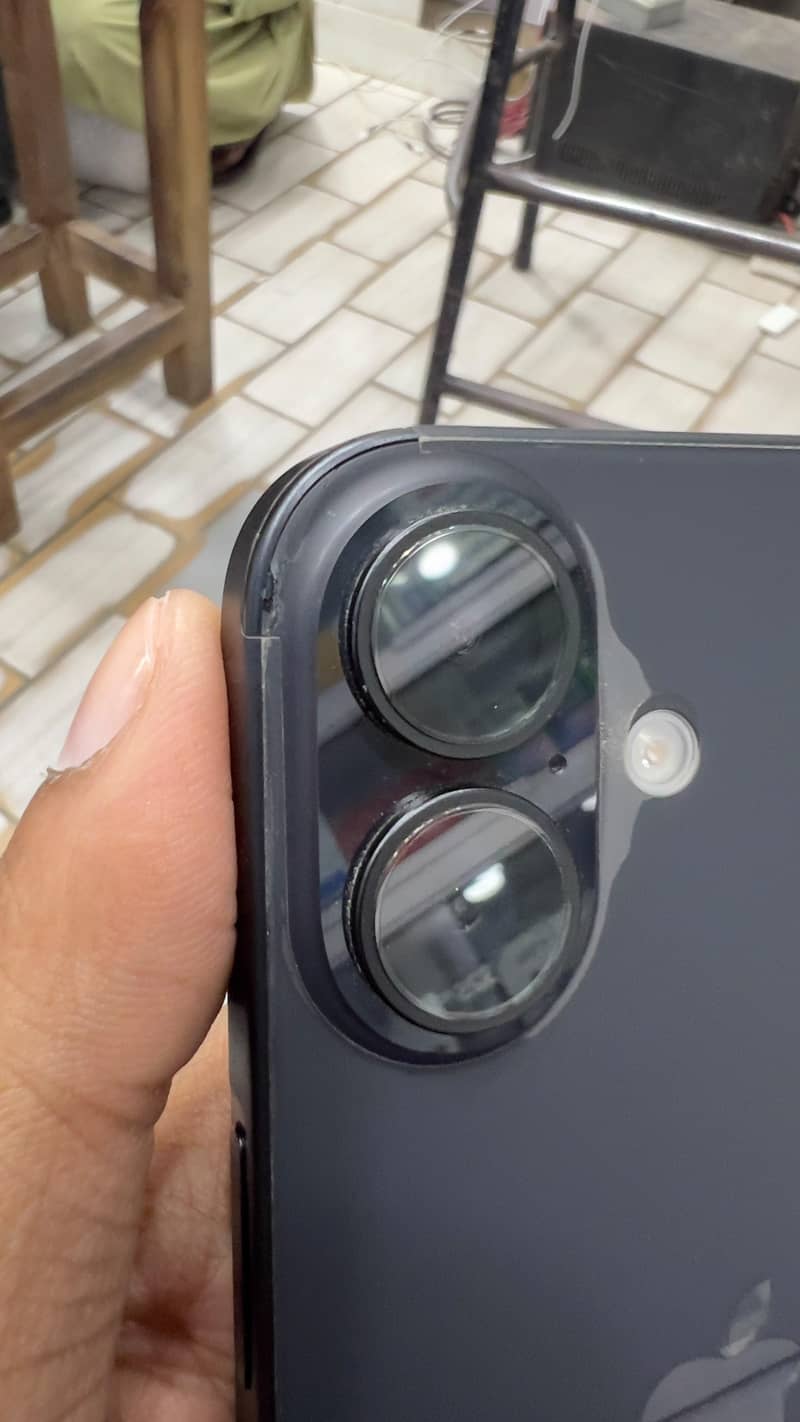Apple iPhone 16 1