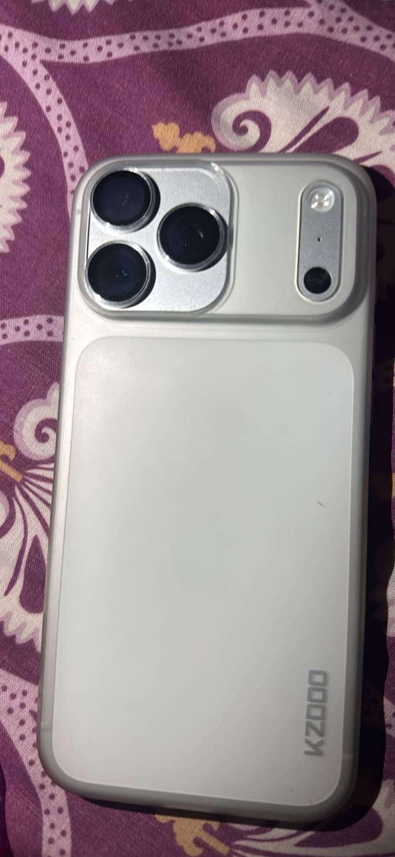 Apple iPhone 17 Pro Max 0