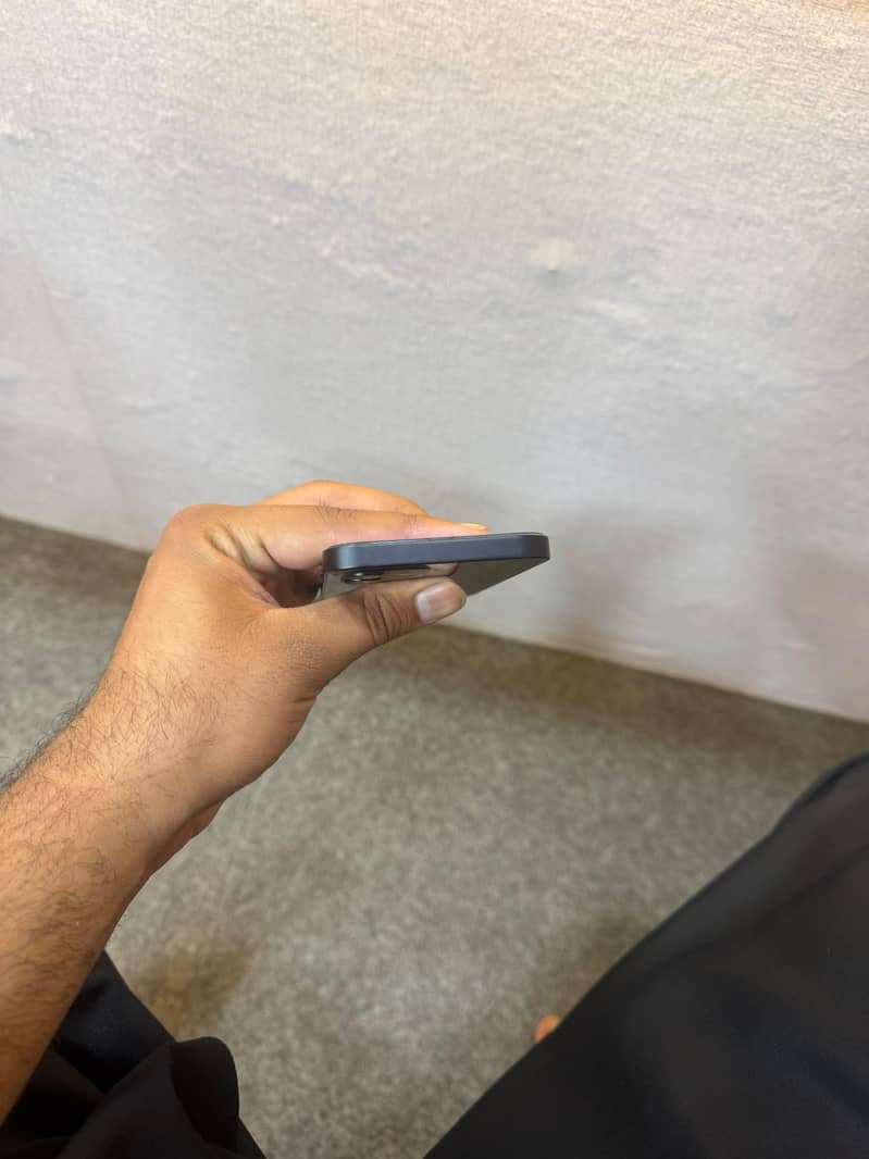 Apple iPhone 12 1