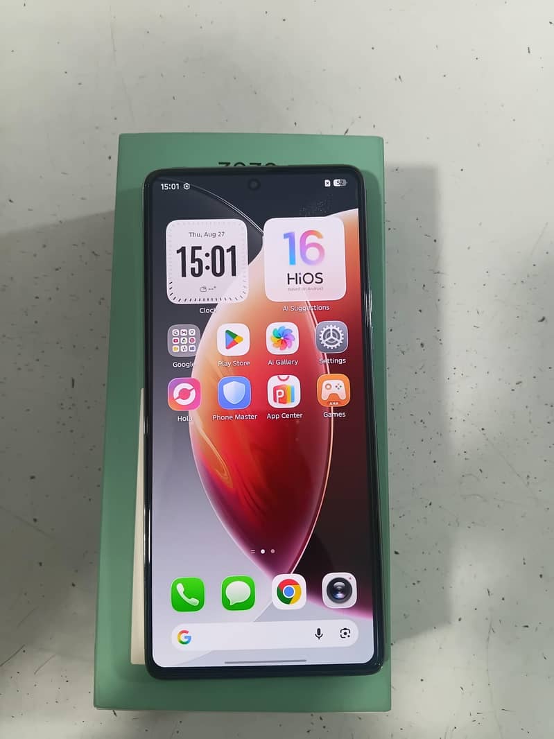 tecno camon 30  8/256 4