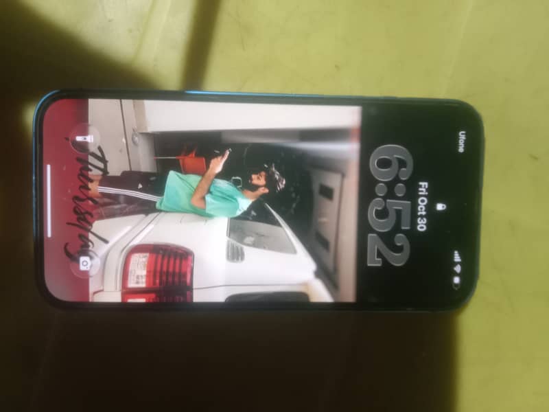 Apple iPhone 13 3