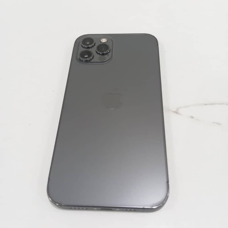Apple iPhone 12 Pro 1