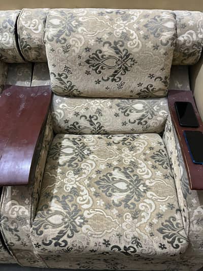 Comfortable & Well-Maintained Sofa for Sale