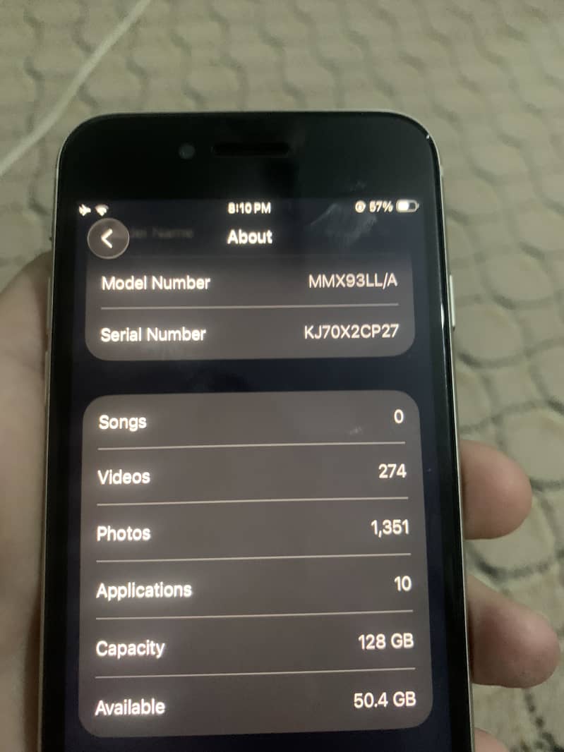 Apple iPhone SE 8