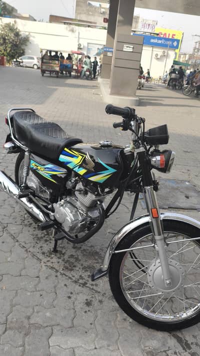 Honda 125 2026 model black colour