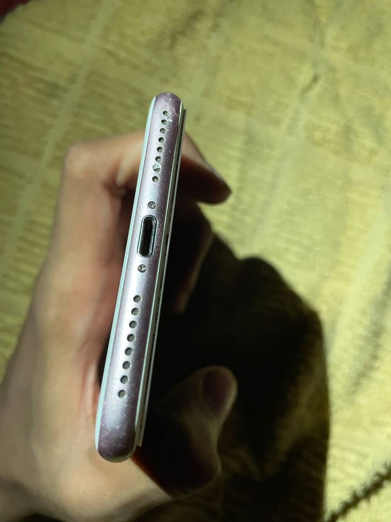 Apple iPhone 7 Plus 10