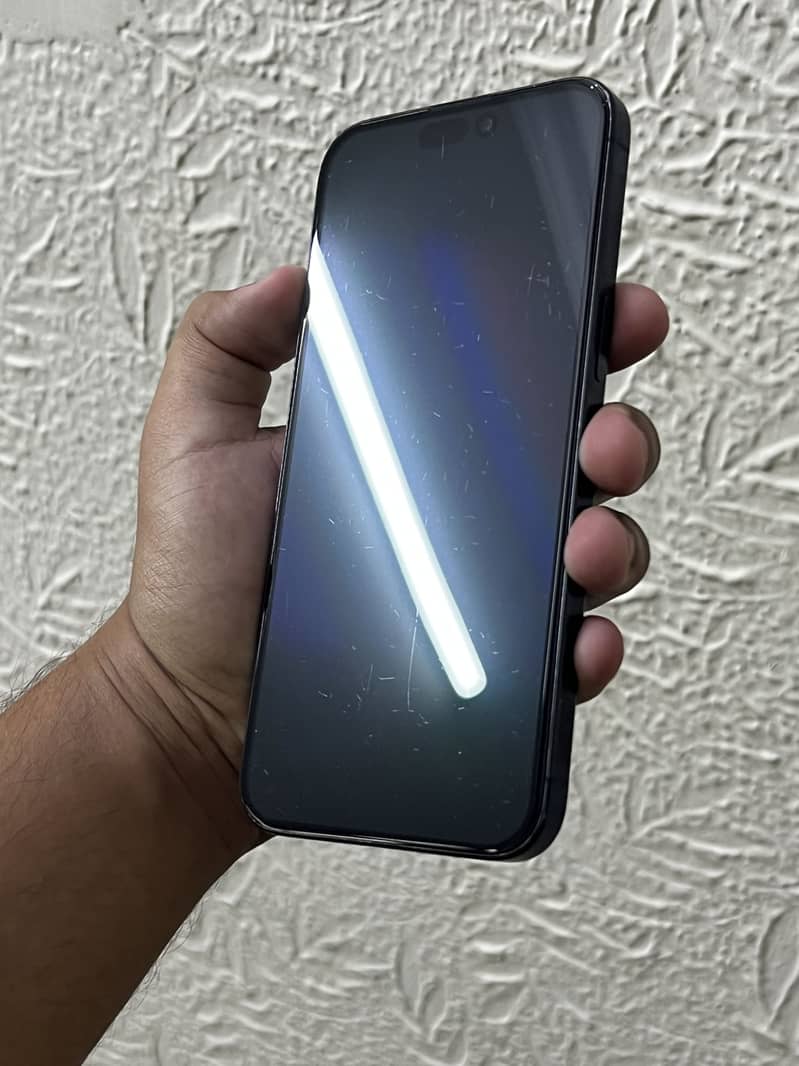 Apple iPhone 15 Pro Max 8