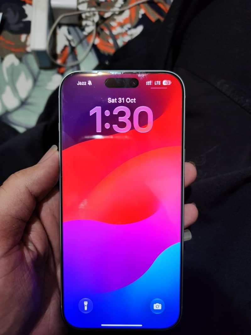 Apple iPhone 17 Pro Max 1