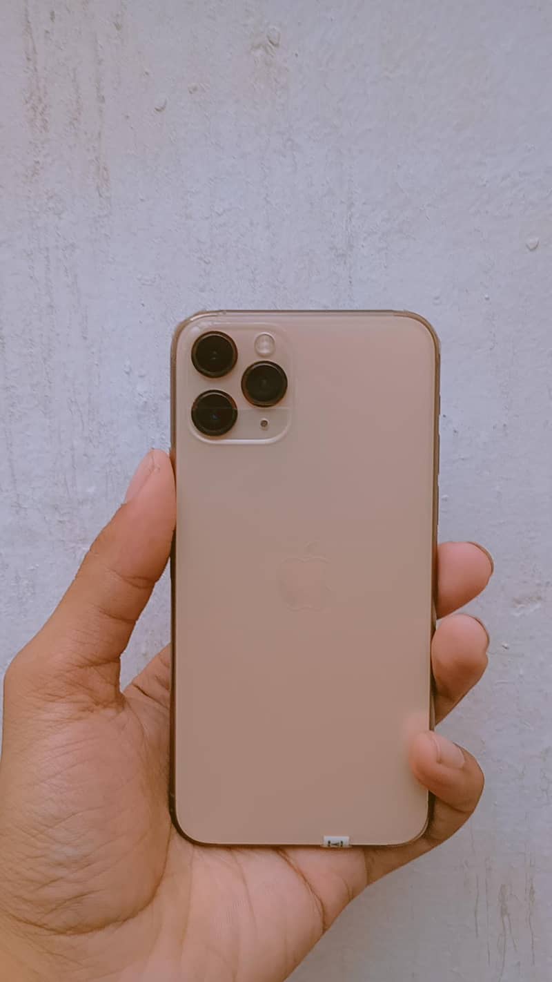 Apple iPhone 11 Pro 1