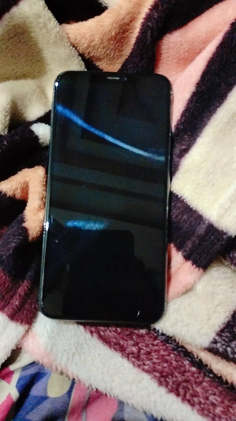 Apple iPhone 11 Pro Max 4