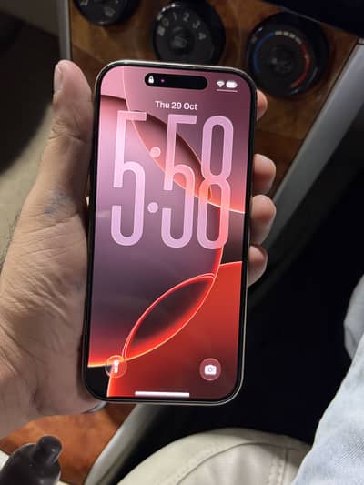 Apple iPhone 16 Pro jv