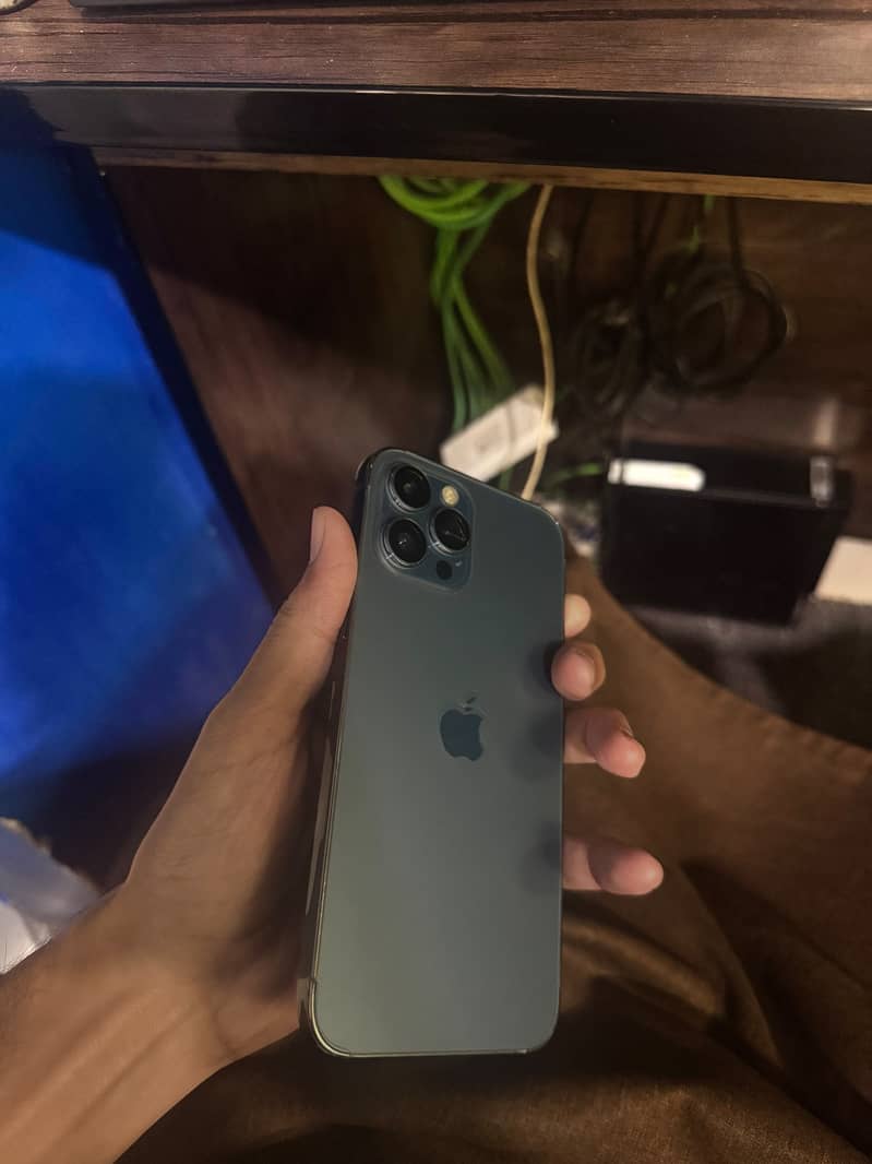 Apple iPhone 12 Pro Max 1