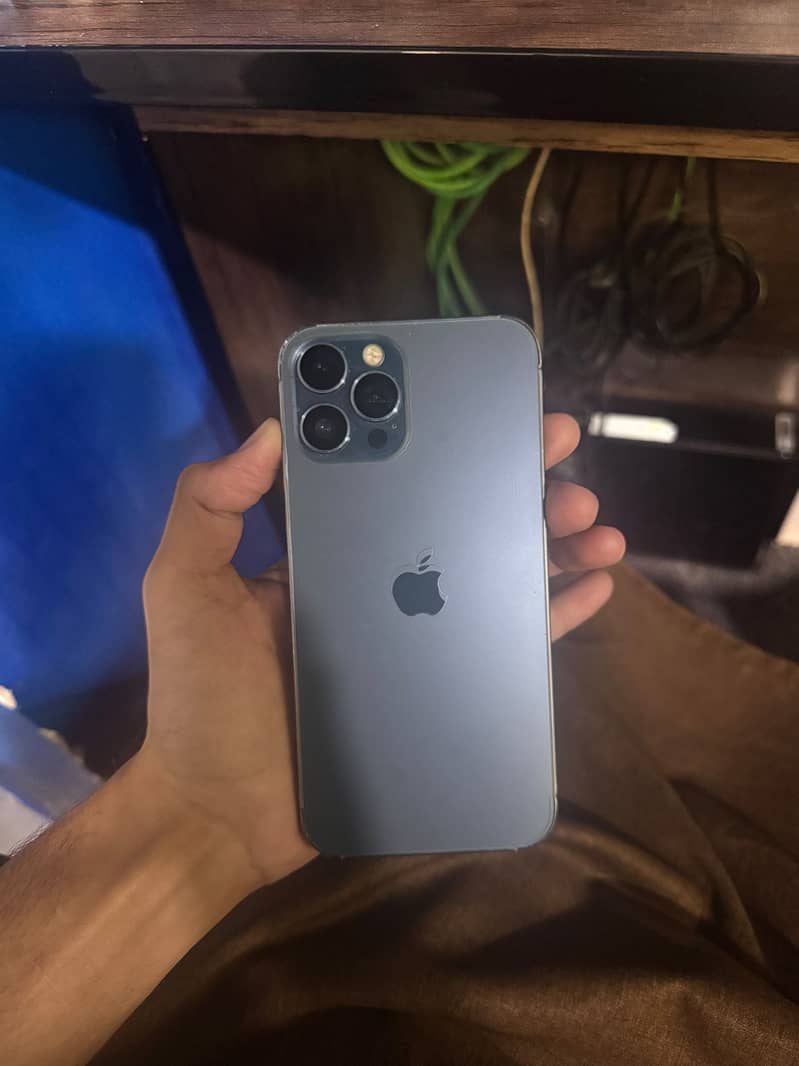 Apple iPhone 12 Pro Max 3