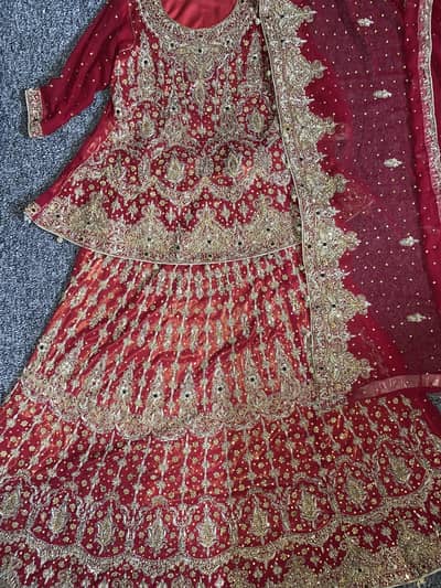 bridal lehnga and maxi mediam size