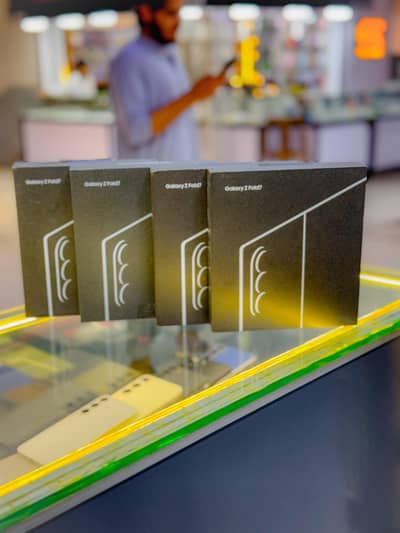 Z Fold 7 12GB | 512GB Complete Box with accessories stock 10/10
