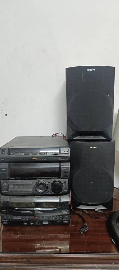 Sony Original Hi-Fi Music System with Speakers