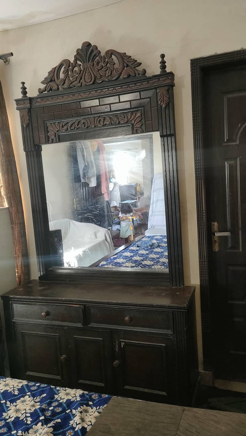 king size bed with dressing table 4