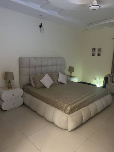 Bubble bed set (comes with free mattress), used only for a few months