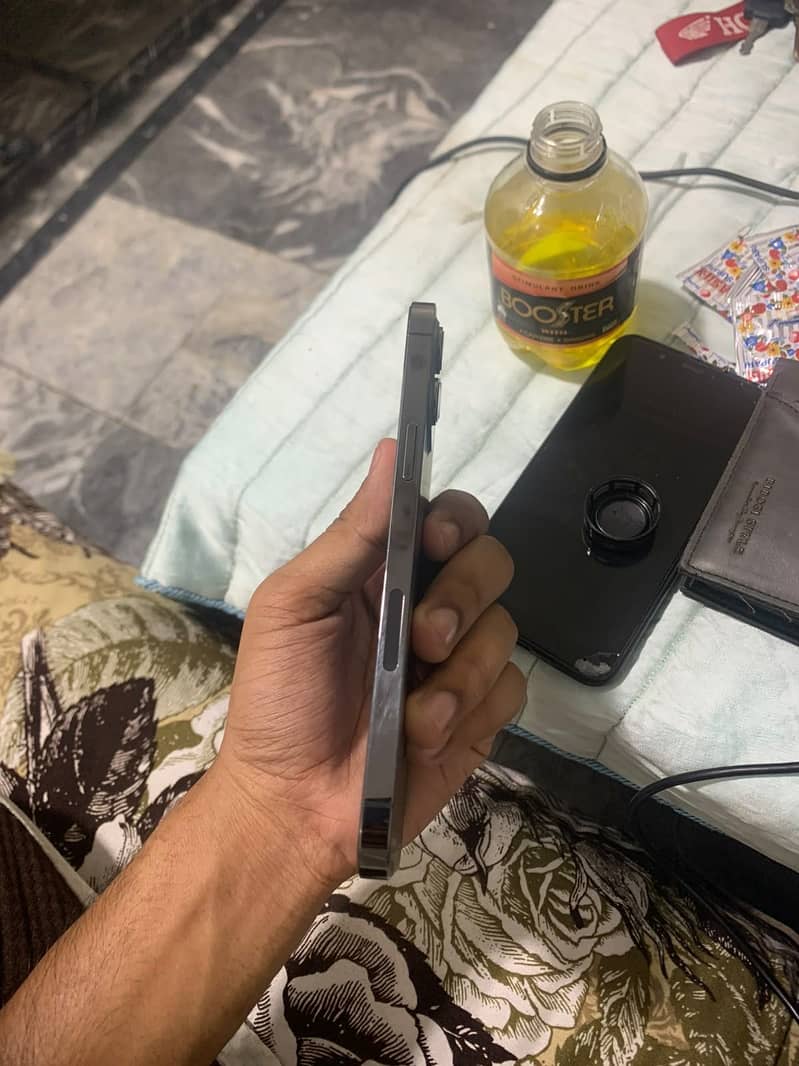 Apple iPhone 12 Pro Max 8