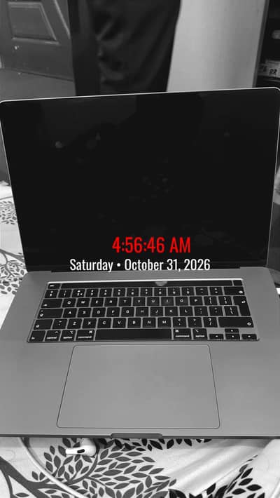 MacBook PRO 2019 RAM 64 Storage 1TB 16 inches