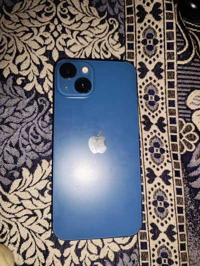 Apple iPhone 13