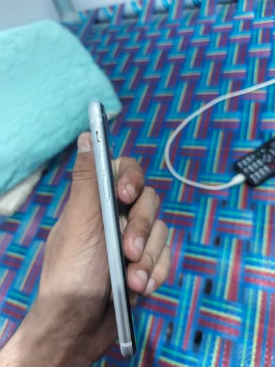 Apple iPhone SE