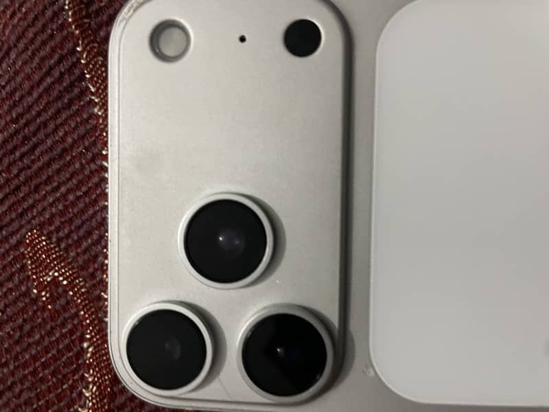 Apple iPhone XR 1