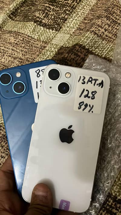 Apple iPhone 13