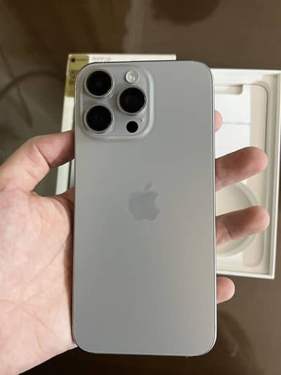Apple iPhone 15 Pro Max