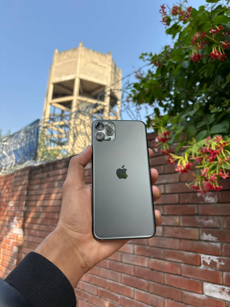 Apple iPhone 11 Pro Max 0