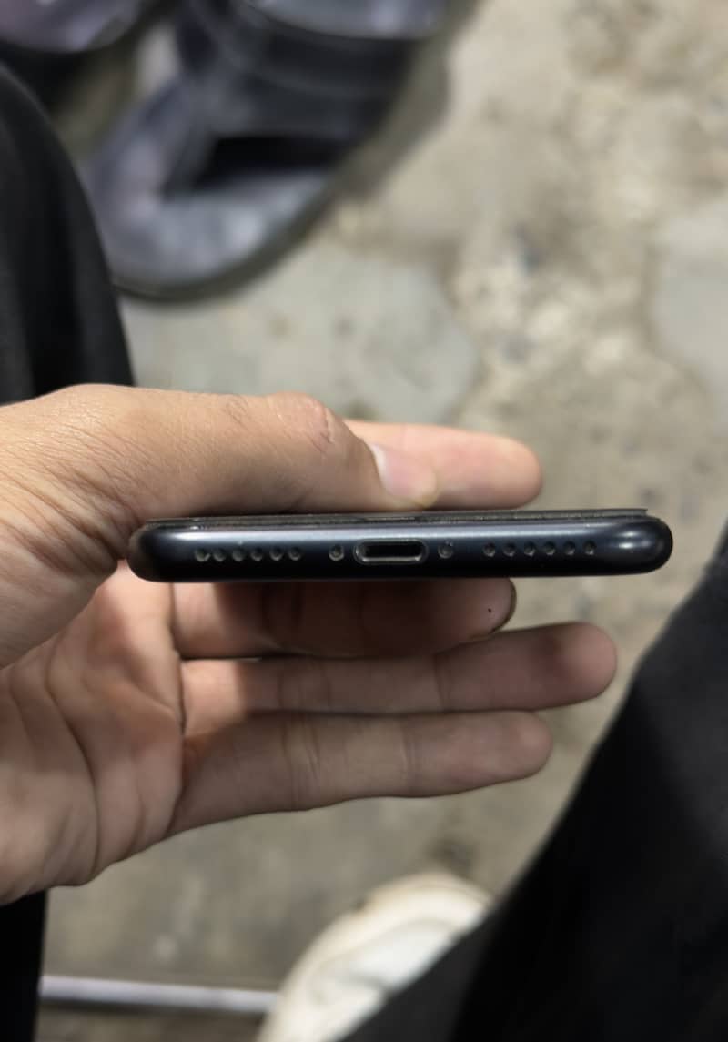 Apple iPhone SE 3