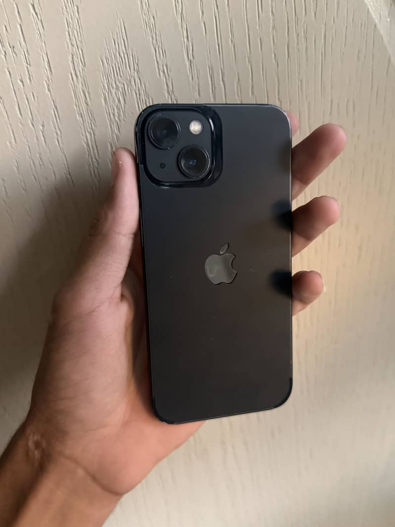 Apple iPhone 13 0