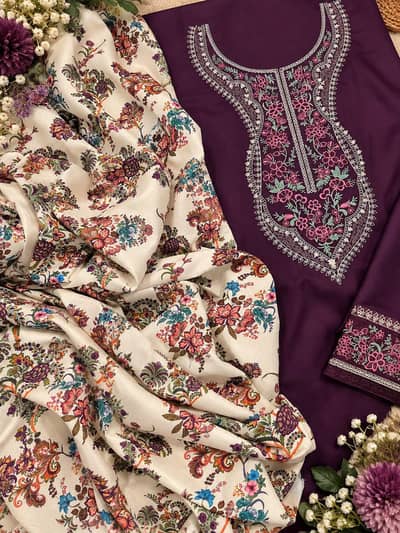 Brand New Ladies Lawn Suit – Beautiful Design