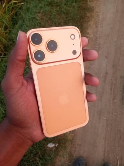 Apple iPhone XR converted into 17 pro max