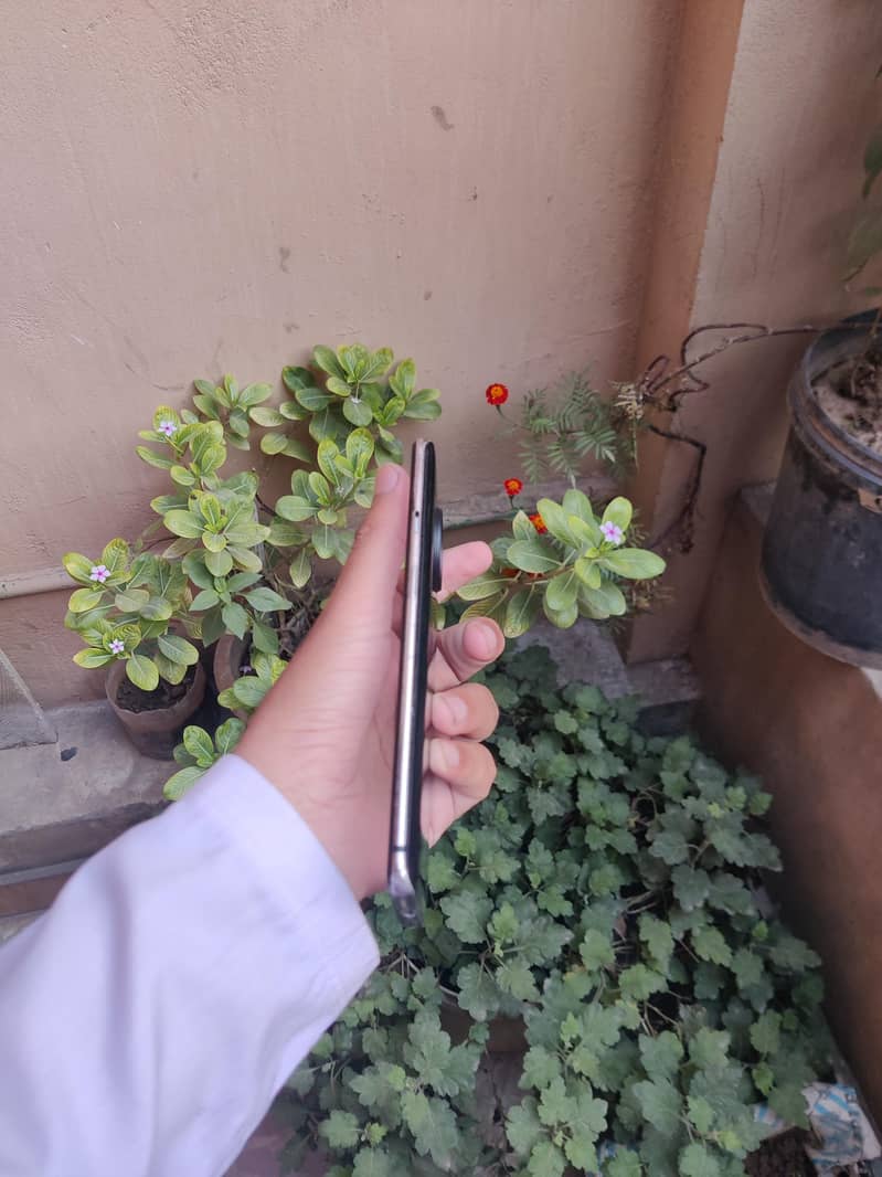 One Plus 7T 3