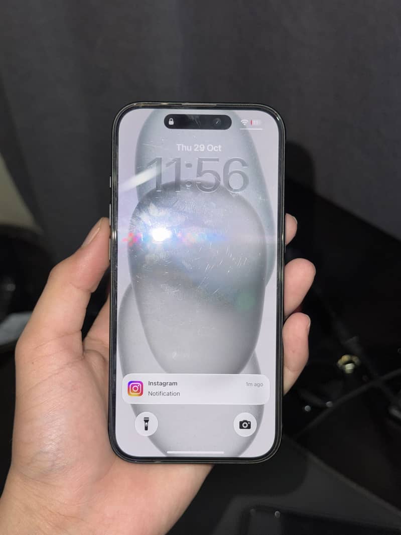 Apple iPhone 15 JV 11