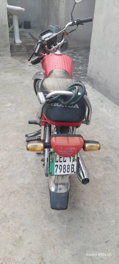 bike totally jeniune ha first owner ga