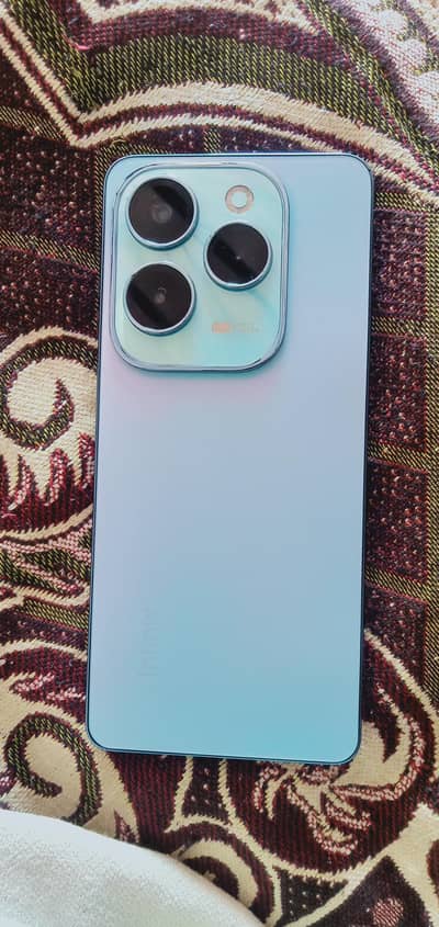 Infinix Hot 40 Pro