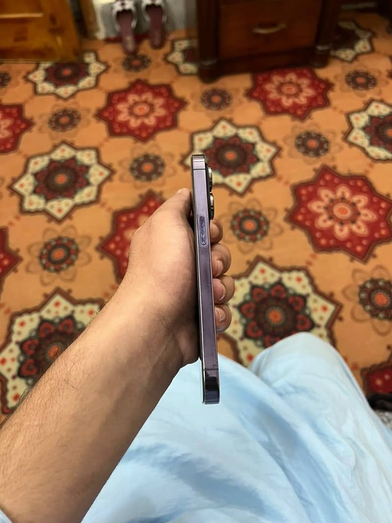 Apple iPhone 14 Pro 9