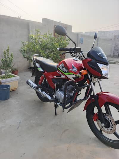 Honda CB 125F