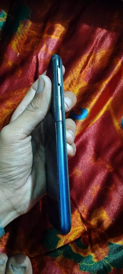 OPPO F9 4/64 panal change h lakin acha change h
