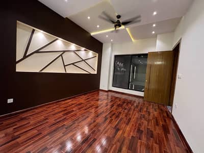 Luxurious Spacious Designer 3Bed Beautiful Ground Portion For Rent) Car Parking Space Avlb & Water 24/7 Available Ideal Location This House Walking Distance Islamabad Express Highway
