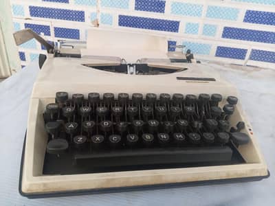 Typewriter  manual
