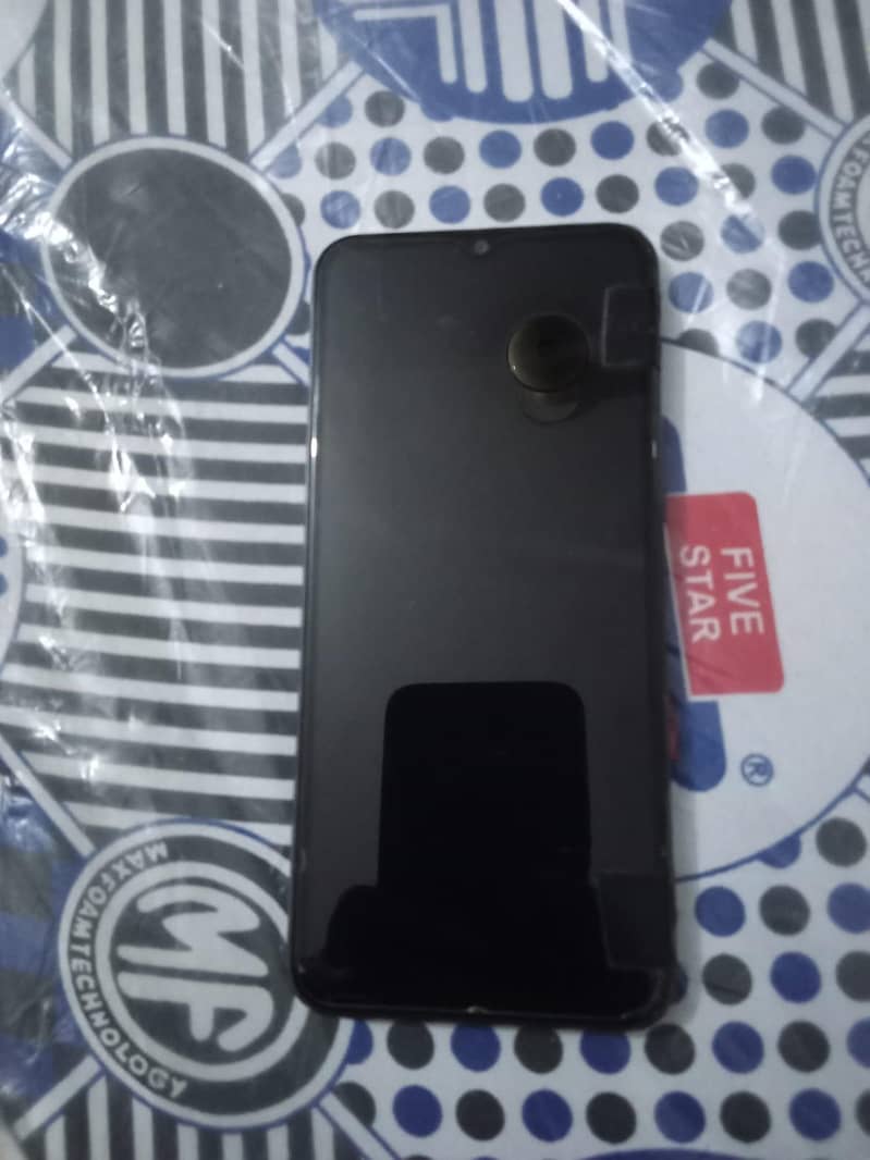 Tecno Spark 8C 1