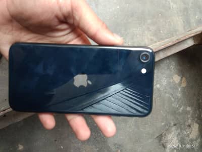 Apple iPhone SE 23